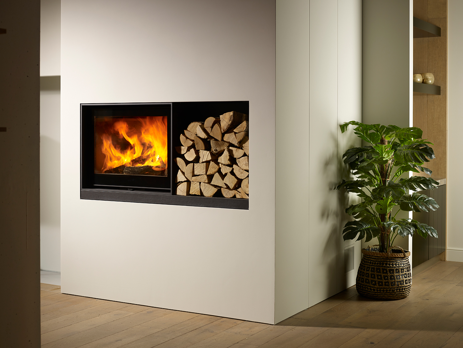 Photo Built-in and inserts woodfireplaces